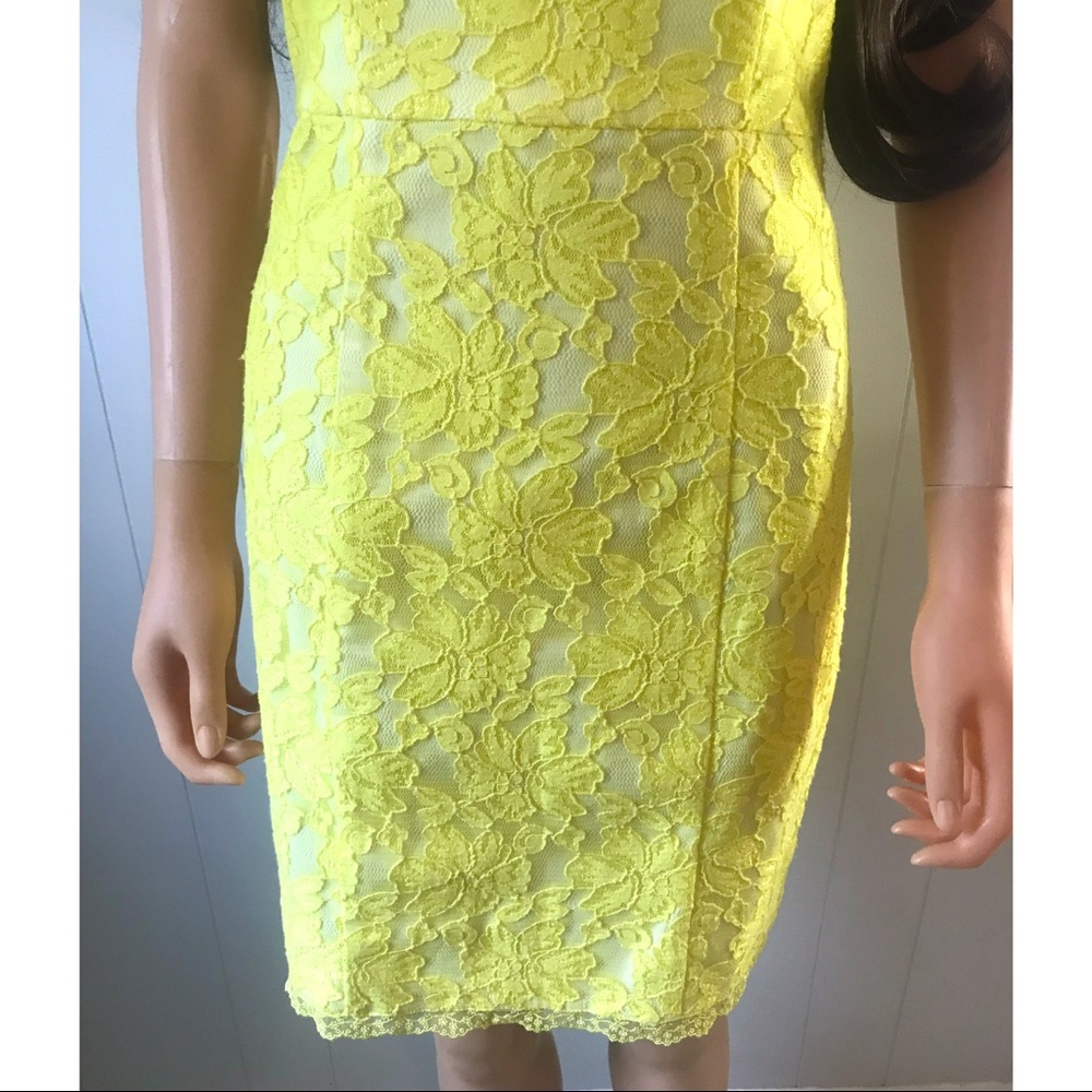 ☀️ GUESS LACE MINI DRESS ☀️ - Picture 2 of 8